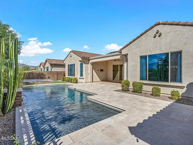 2447 N Wychwood Ct — Photo 41