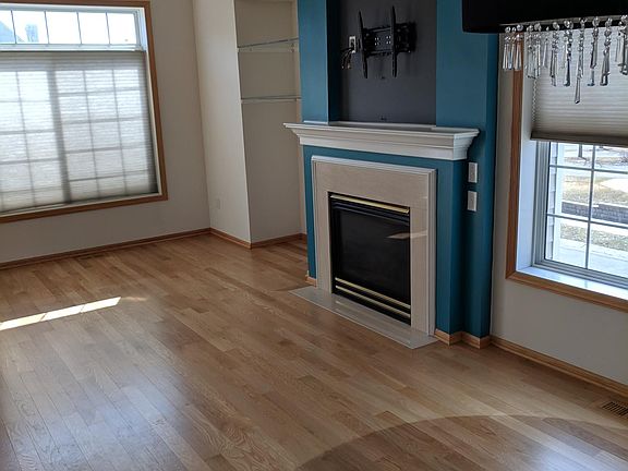 4th image of 13856 52nd Ave N