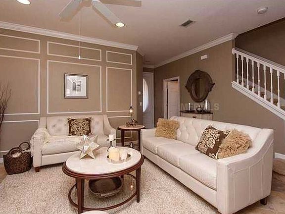 3rd image of 5044 Fiorella Ln