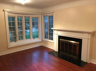 21752 Newcastle Rd, Harper Woods, MI 48225