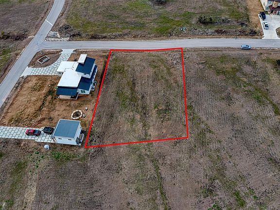 3rd image of 7781 Newman Blvd