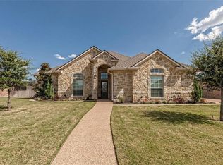 104 Emmalyn, Hewitt, TX 76643