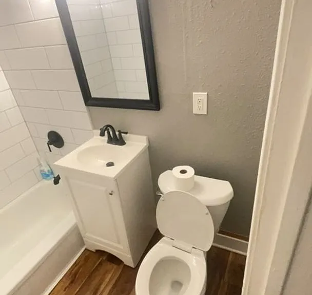 University Place Apartments — Photo 19