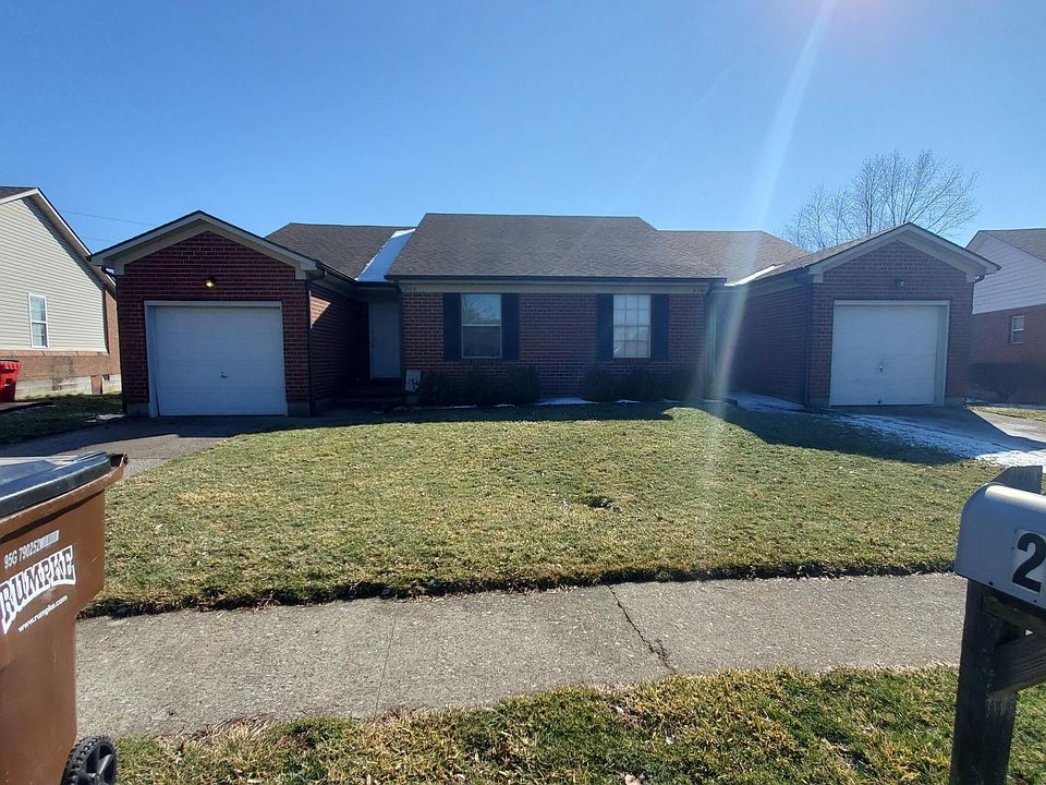 1st image of 208 Woodview Dr