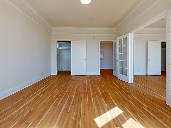 3rd image of 464 43rd Ave APT 201
