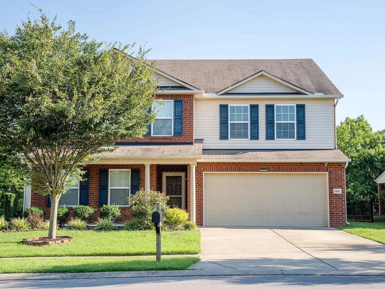 4 bed, 3176 sqft, $3,100 — Photo 1