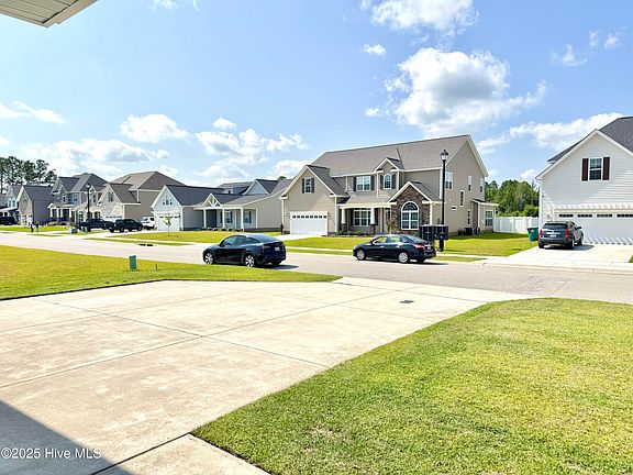 4th image of 2141 Moxie Ln