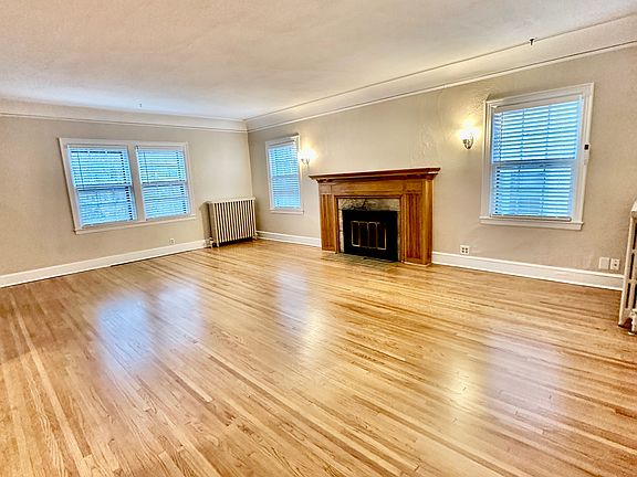 5th image of 3540 Irving Ave S #2