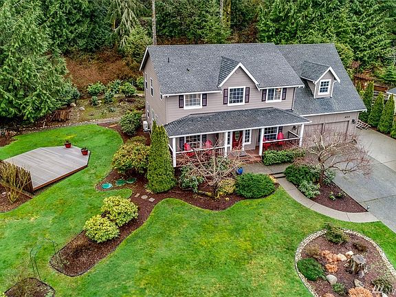 Really, do we need to say more?  Somebody is going to be really, really lucky to call this home! 