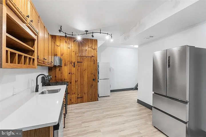 819 S 2nd St #1 — Photo 7