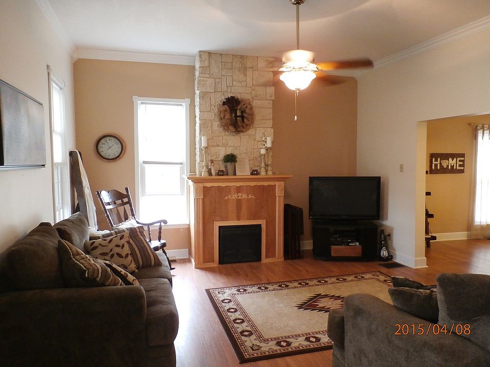 210 E College St, Sandborn, IN 47578 Zillow