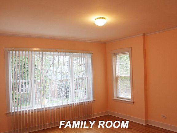 4th image of 4737 N Kilpatrick Ave Floor 2