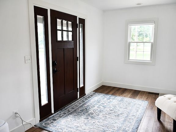 2nd image of 821 Main St