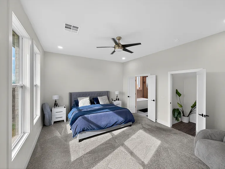 16001 Aparados Way — Photo 16