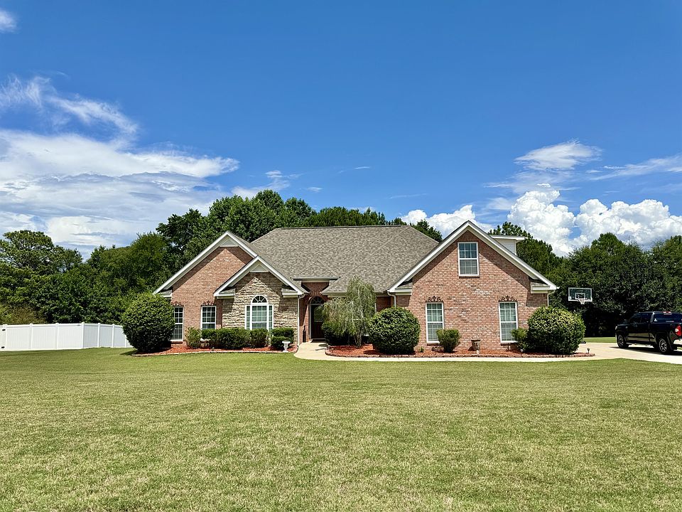 1st image of 1403 New Holland Cir