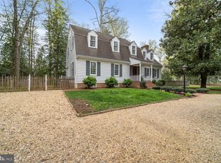 221 Brooke Rd, Fredericksburg, VA 22405