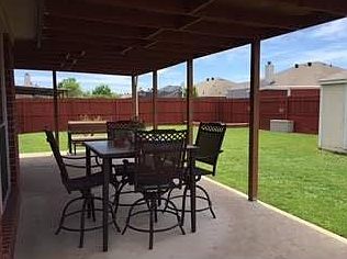 3rd image of 118 Logan Ln