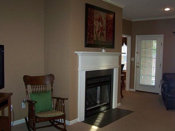 5th image of 108 Heathridge Ct