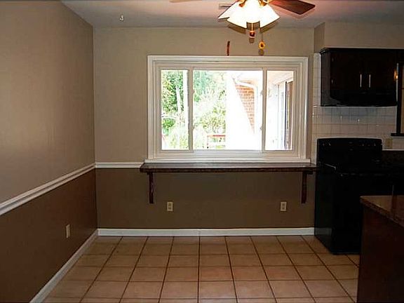 5th image of 177 S Fir Ave #0