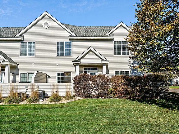 3rd image of 8434 Yukon Cir N