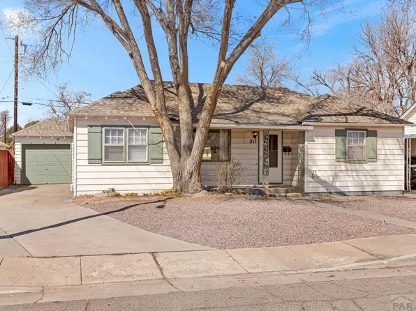211 Whitney Dr, Pueblo, CO 81004