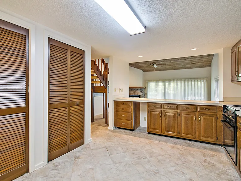 512 Druid Lndg — Photo 23
