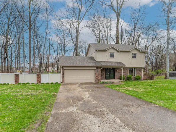 3390 E Wilson Dr, Mooresville, IN 46158