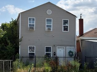 253 W 43rd St, Chicago, IL 60609