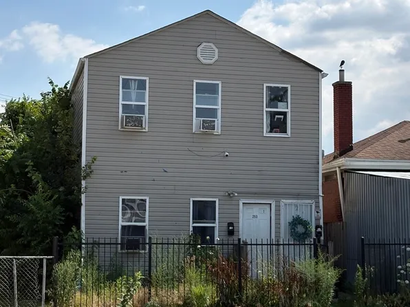 253 W 43rd St, Chicago, IL 60609