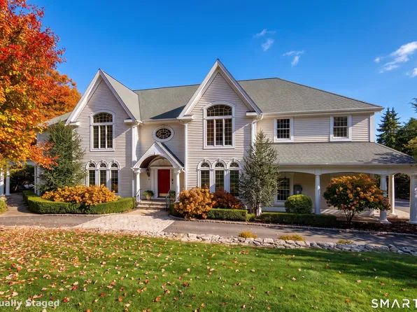 17 Kent Road, Newtown, CT 06470
