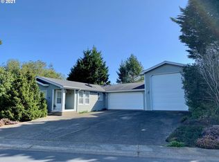 456 Sherwood Loop, Florence, OR 97439