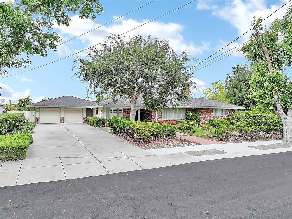 1st image of 227 Pueblo Dr