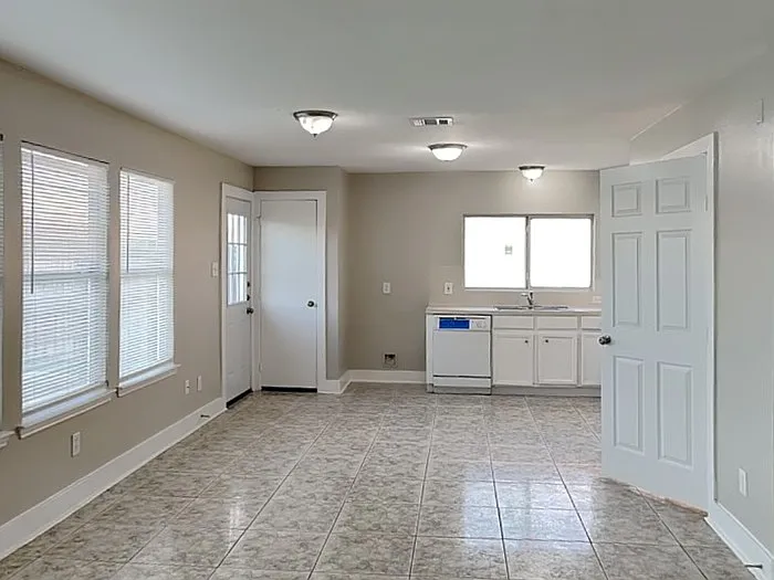 430 Fishawk Way — Photo 8