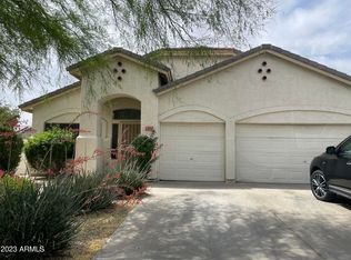 6833 W Saddlehorn Rd, Peoria, AZ 85383