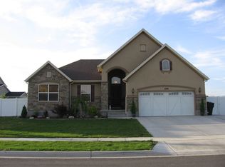 698 W 1950 S, Syracuse, UT 84075