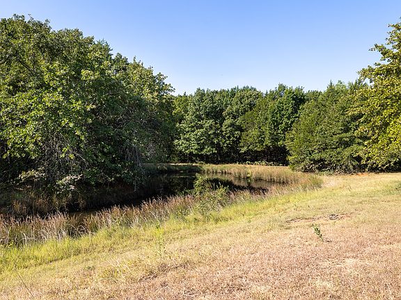 4th image of Richards Rd