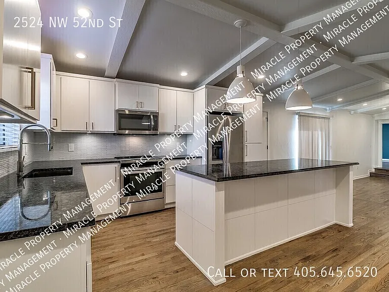 2524 NW 52nd St — Photo 7