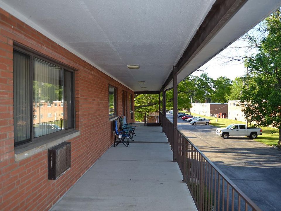 1st image of 33145 Vine St APT 103