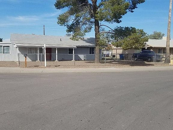 3rd image of 20802 E Pickett St