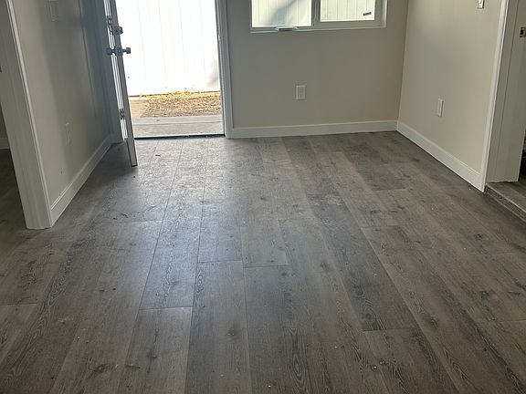 5th image of 334 E Kildare St #9