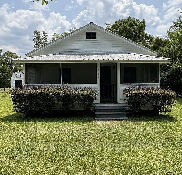 420 Magnolia St — Photo 12