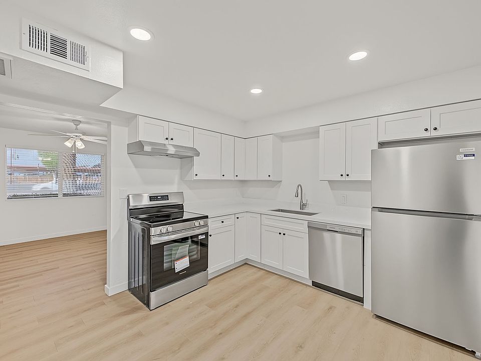 1st image of 3201 N 36th St APT 1