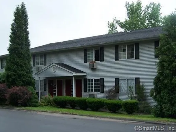 215 Waterville St APT 2, Waterbury, CT 06710
