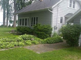 2087 S Point Comfort Rd, Oshkosh, WI 54902