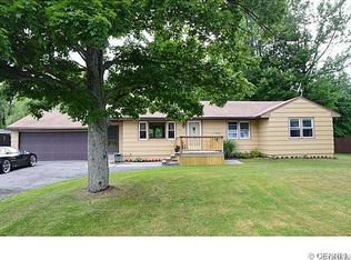6871 Knickerbocker Rd, Ontario, NY 14519