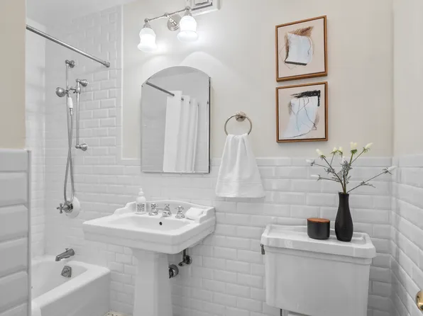 112 East 83rd Street 7A image 11 of 12