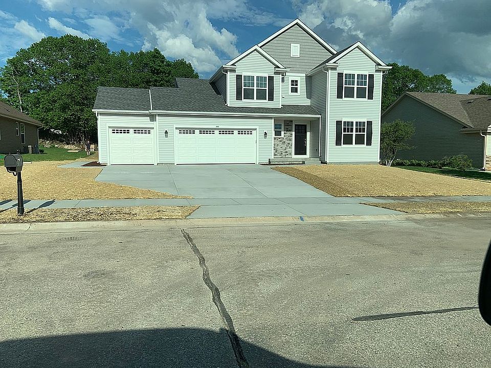 1st image of 242 Acadia Ave