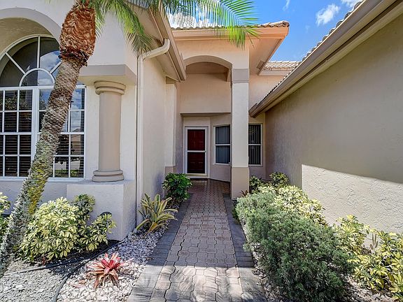 3rd image of 8781 Shoal Creek Ln