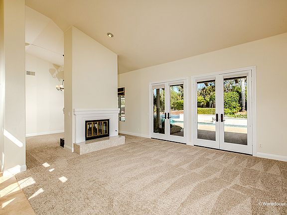 4th image of 15817 Cumberland Dr