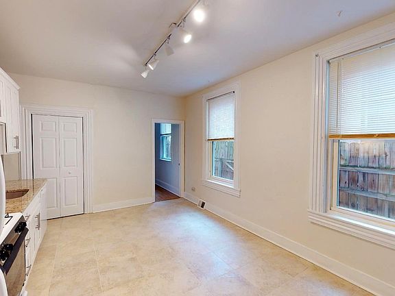 5th image of 813 S 2nd St Floor 1